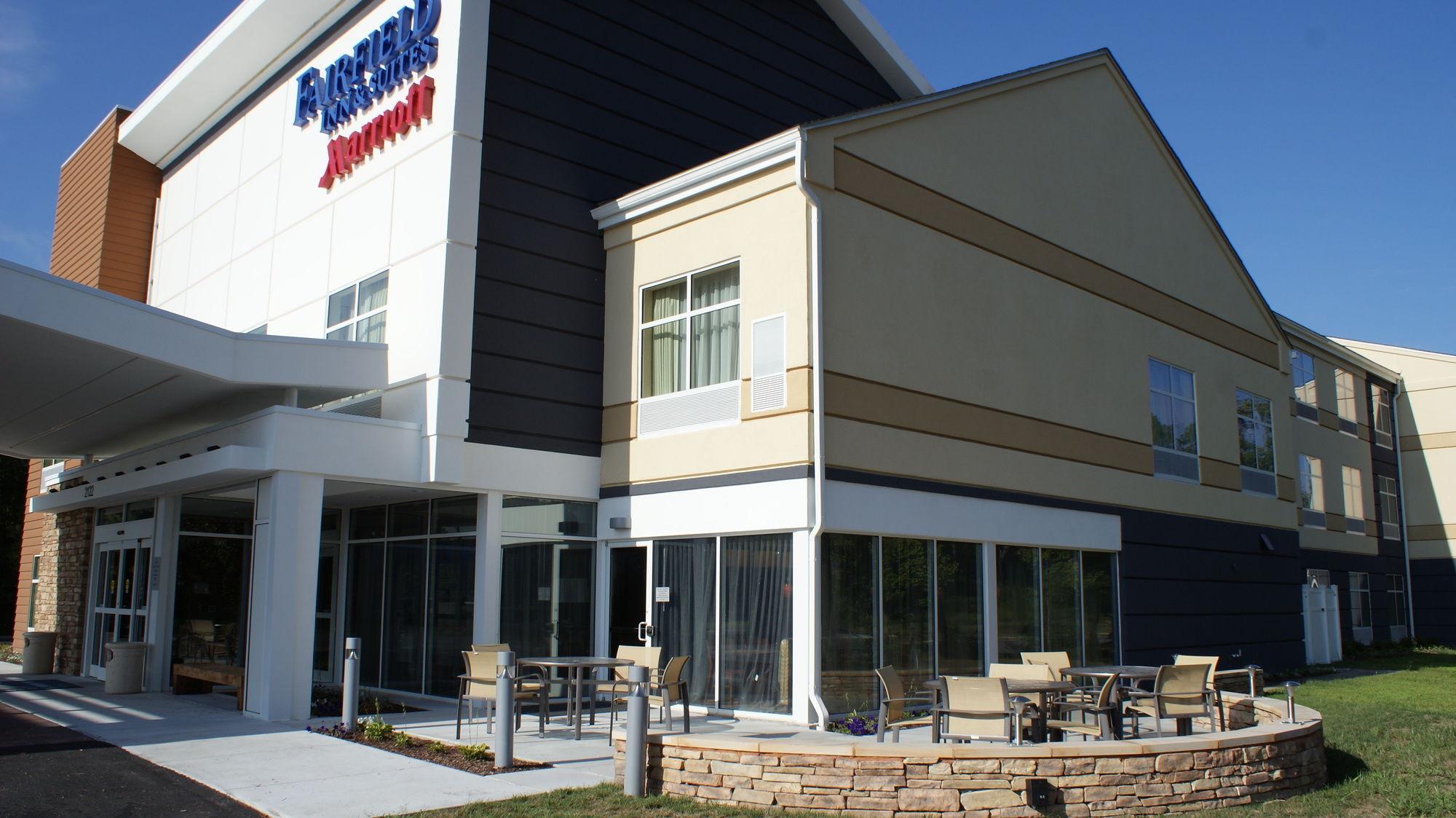 Fairfield Inn & Suites By Marriott Chesapeake Suffolk Exterior photo